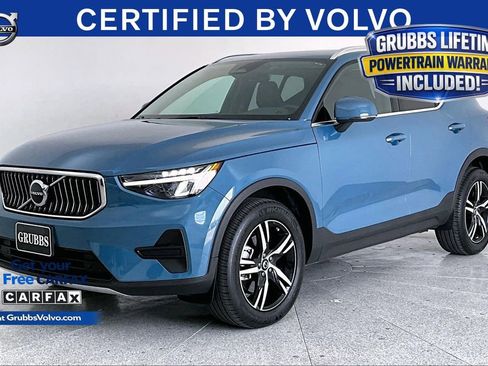 Certified 2025 Volvo XC40 B5 Core AWD/4WD image 13