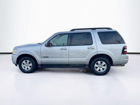 Used 2008 Ford Explorer XLT image 8