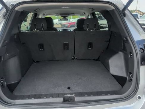Used 2020 Chevrolet Equinox LT w/ Driver Convenience Package FWD image 38
