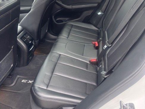 Certified 2023 BMW X3 xDrive30i w/ M Sport Package image 9