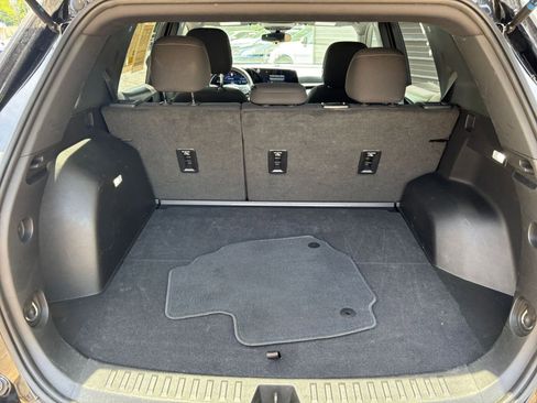 Used 2025 Chevrolet Equinox LT FWD image 25