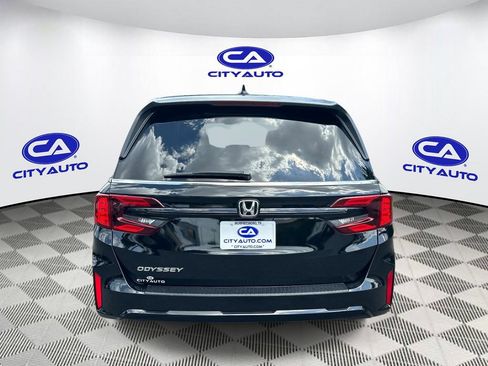 Used 2025 Honda Odyssey EX-L image 5