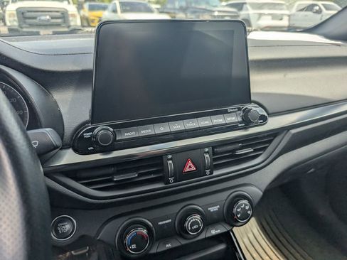 Used 2021 Kia Forte GT-Line image 16