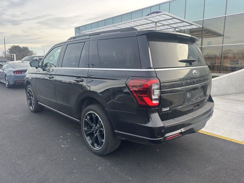 Used 2023 Ford Expedition Limited image 7