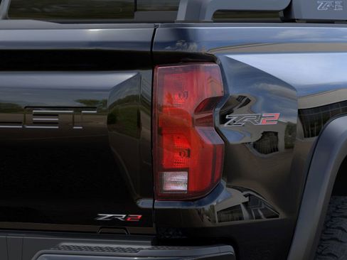 New 2025 Chevrolet Colorado ZR2 w/ Midnight Edition image 11