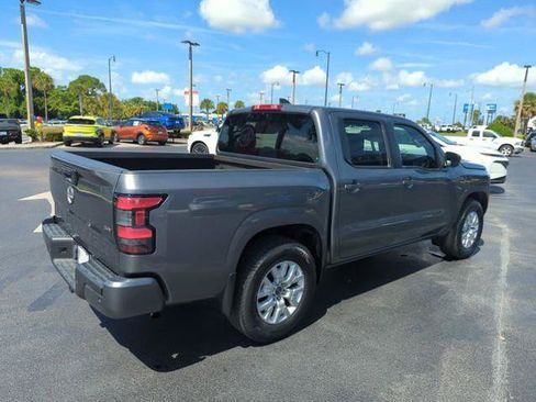 Certified 2023 Nissan Frontier SV w/ Technology Package RWD image 6