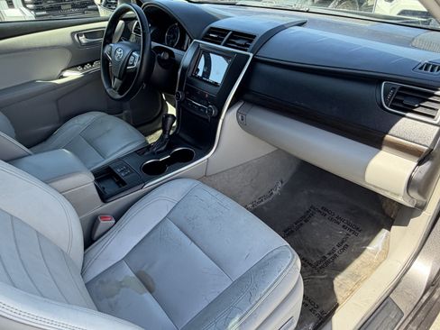 Used 2015 Toyota Camry XLE w/ Convenience Package FWD image 8