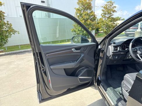 Used 2024 Audi Q5 2.0T Premium Plus w/ Premium Plus Package image 23