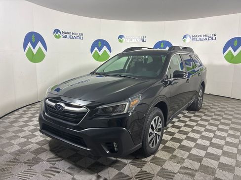 Used 2021 Subaru Outback Premium AWD/4WD image 3