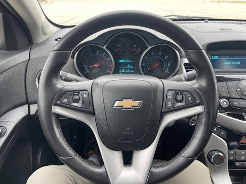 Used 2014 Chevrolet Cruze LT image 12