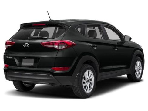 Used 2018 Hyundai Tucson Sport image 2