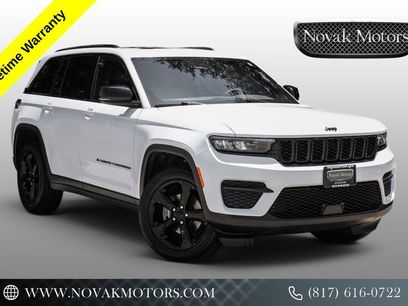 Used 2023 Jeep Grand Cherokee Altitude