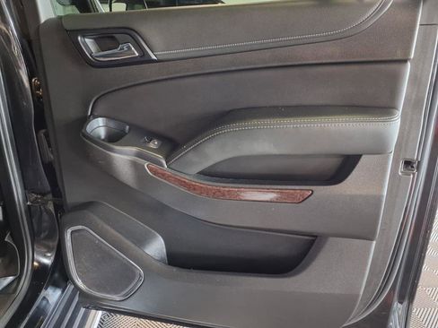 Used 2019 GMC Yukon XL SLT w/ Open Road Package image 13