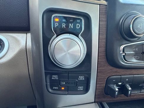 Used 2017 RAM 1500 Laramie w/ Convenience Group AWD/4WD image 34