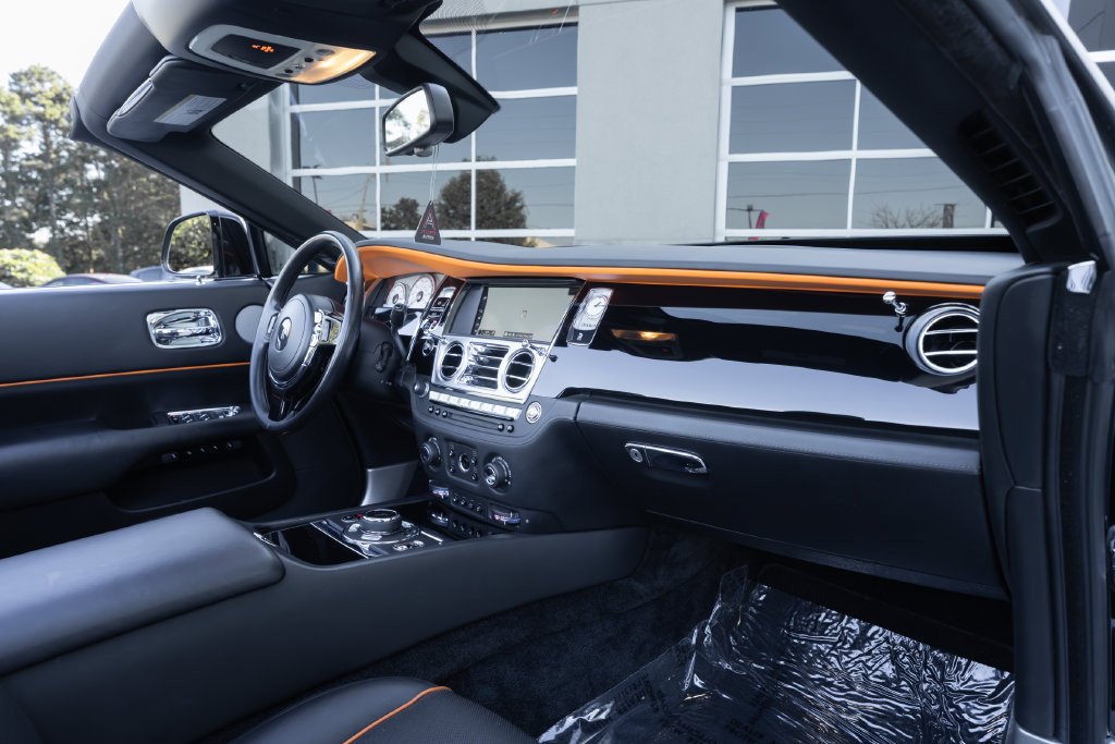 Used 2018 Rolls-Royce Dawn RWD image 41