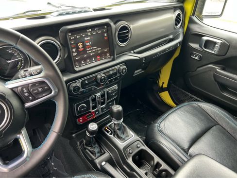 Used 2023 Jeep Wrangler Unlimited Rubicon 4xe w/ Safety Group AWD/4WD image 35