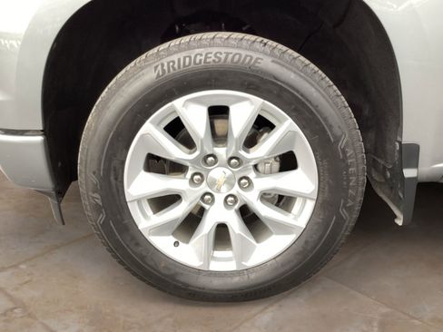 Used 2023 Chevrolet Silverado 1500 Custom image 31