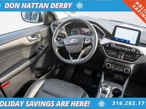 Used 2022 Ford Escape SEL image 12