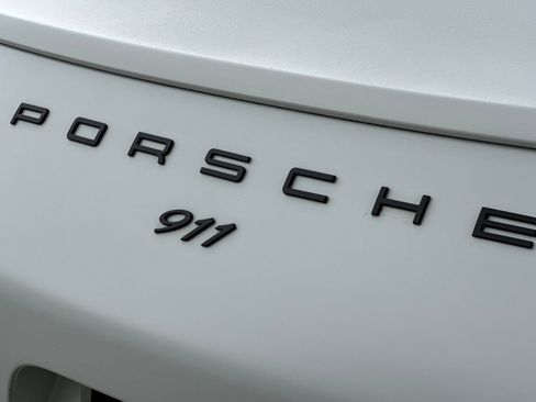 Used 2018 Porsche 911 Carrera S image 32