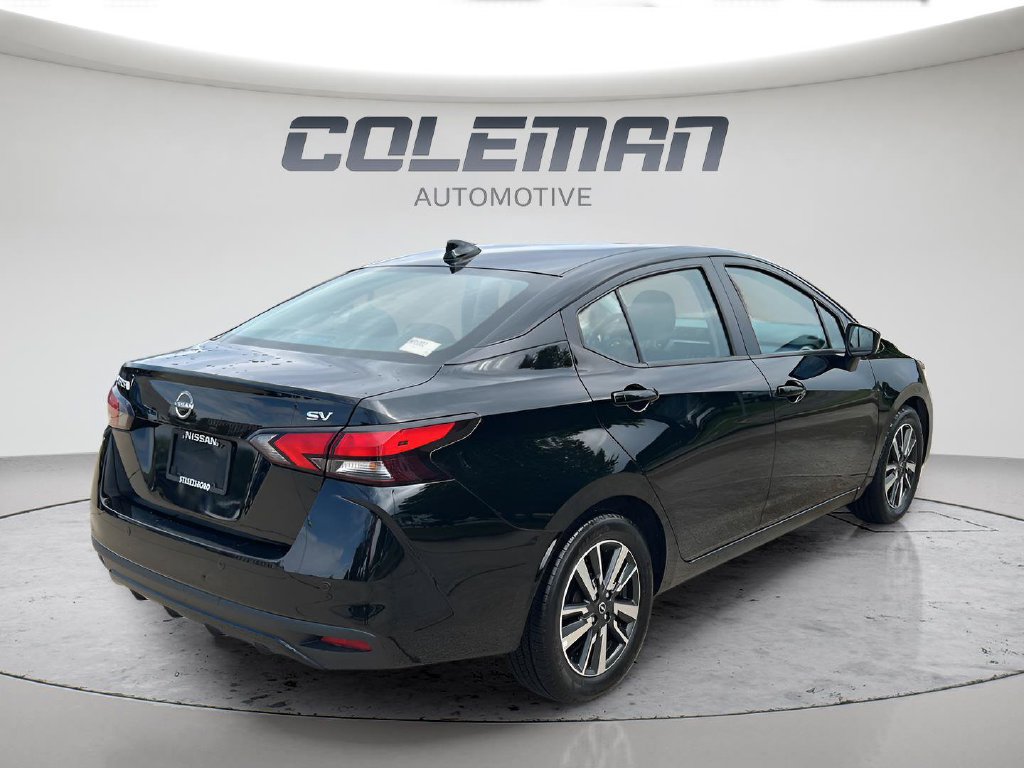Used 2024 Nissan Versa SV FWD image 3