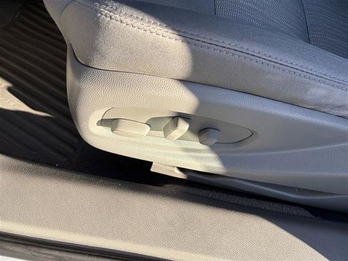 Used 2014 Chevrolet Impala LS image 8