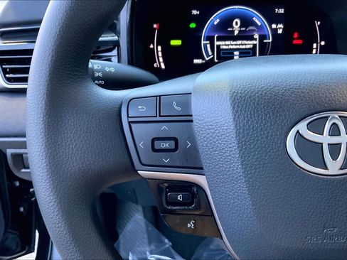 Used 2026 Toyota Camry LE image 23