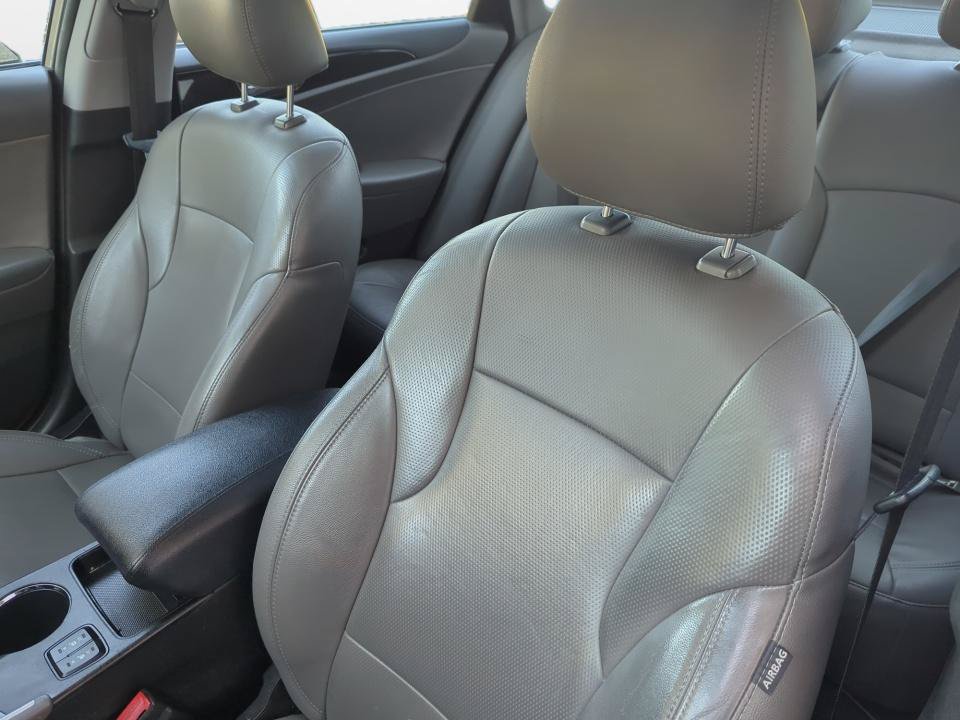 Used 2013 Hyundai Sonata Limited w/ Premium Pkg FWD image 10