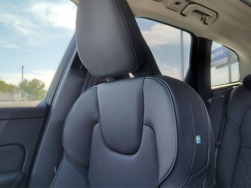 New 2026 Volvo XC60 B5 Plus w/ Climate Package image 21