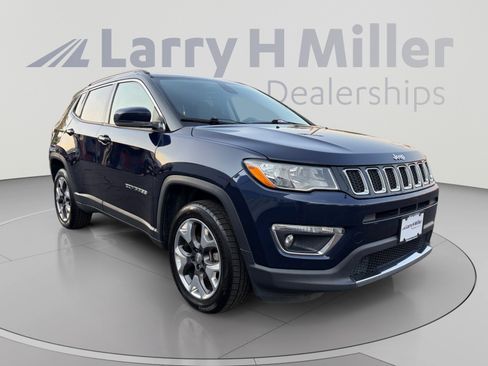 Used 2018 Jeep Compass Limited AWD/4WD image 7
