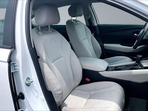 Used 2025 Honda Accord LX image 7