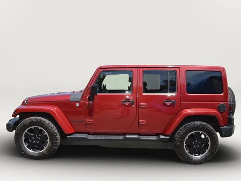 Used 2012 Jeep Wrangler Unlimited Sahara AWD/4WD image 5