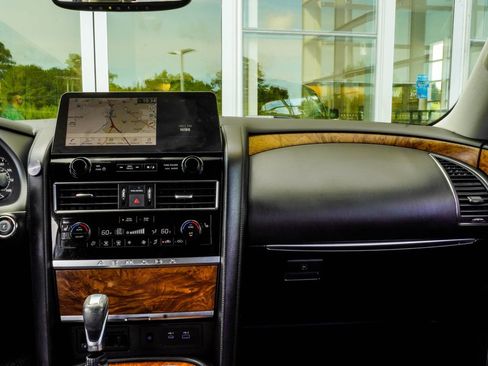 Used 2022 Nissan Armada SL RWD image 18