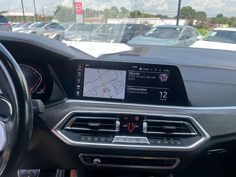 Used 2019 BMW X5 xDrive50i w/ M Sport Package AWD/4WD image 15