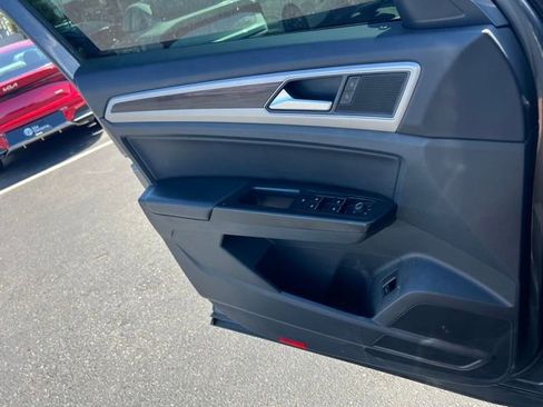 Used 2019 Volkswagen Atlas SEL AWD/4WD image 17