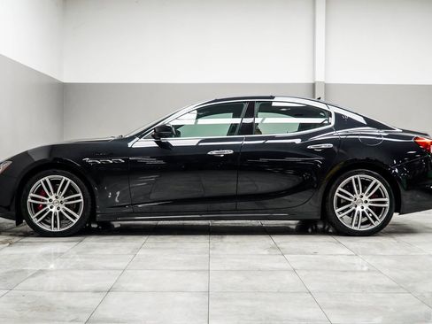 Used 2022 Maserati Ghibli Modena image 10