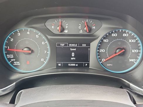 Used 2018 Chevrolet Equinox LT image 12