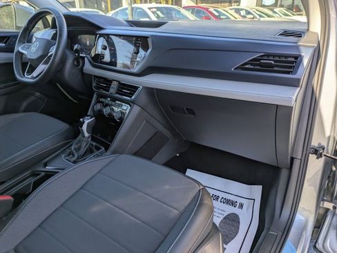 Used 2024 Volkswagen Taos SE image 26