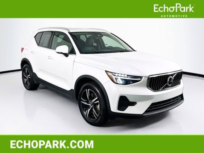 Used 2025 Volvo XC40 B5 Core