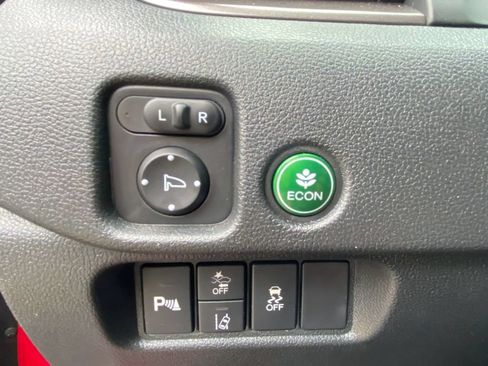Used 2025 Honda Passport EX-L image 16