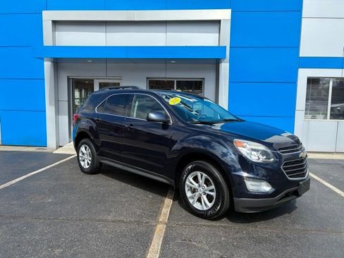 Used 2017 Chevrolet Equinox LT w/ Convenience Package image 3