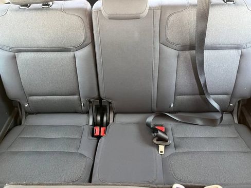 Used 2025 Ford Expedition Active RWD image 17
