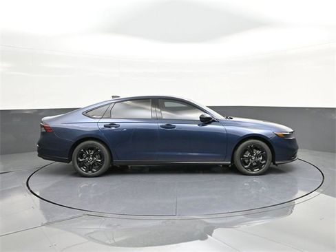 New 2025 Honda Accord SE image 21