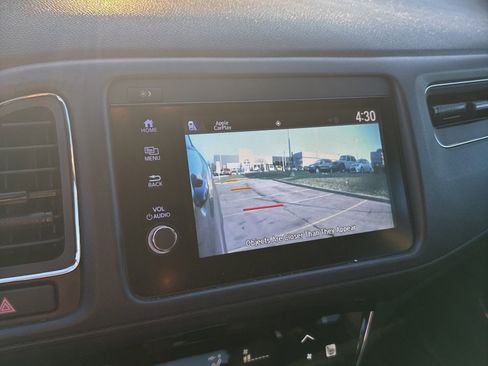 Used 2021 Honda HR-V EX image 5