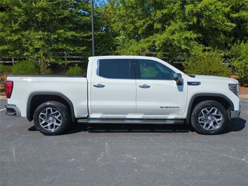 Used 2023 GMC Sierra 1500 SLT w/ SLT Premium Package image 3