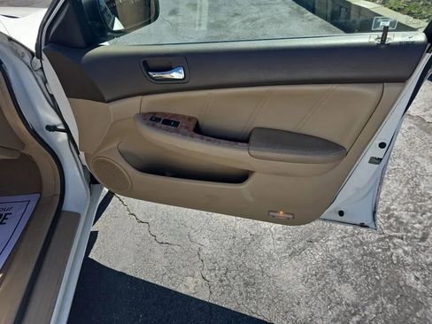Used 2005 Honda Accord EX-L image 14