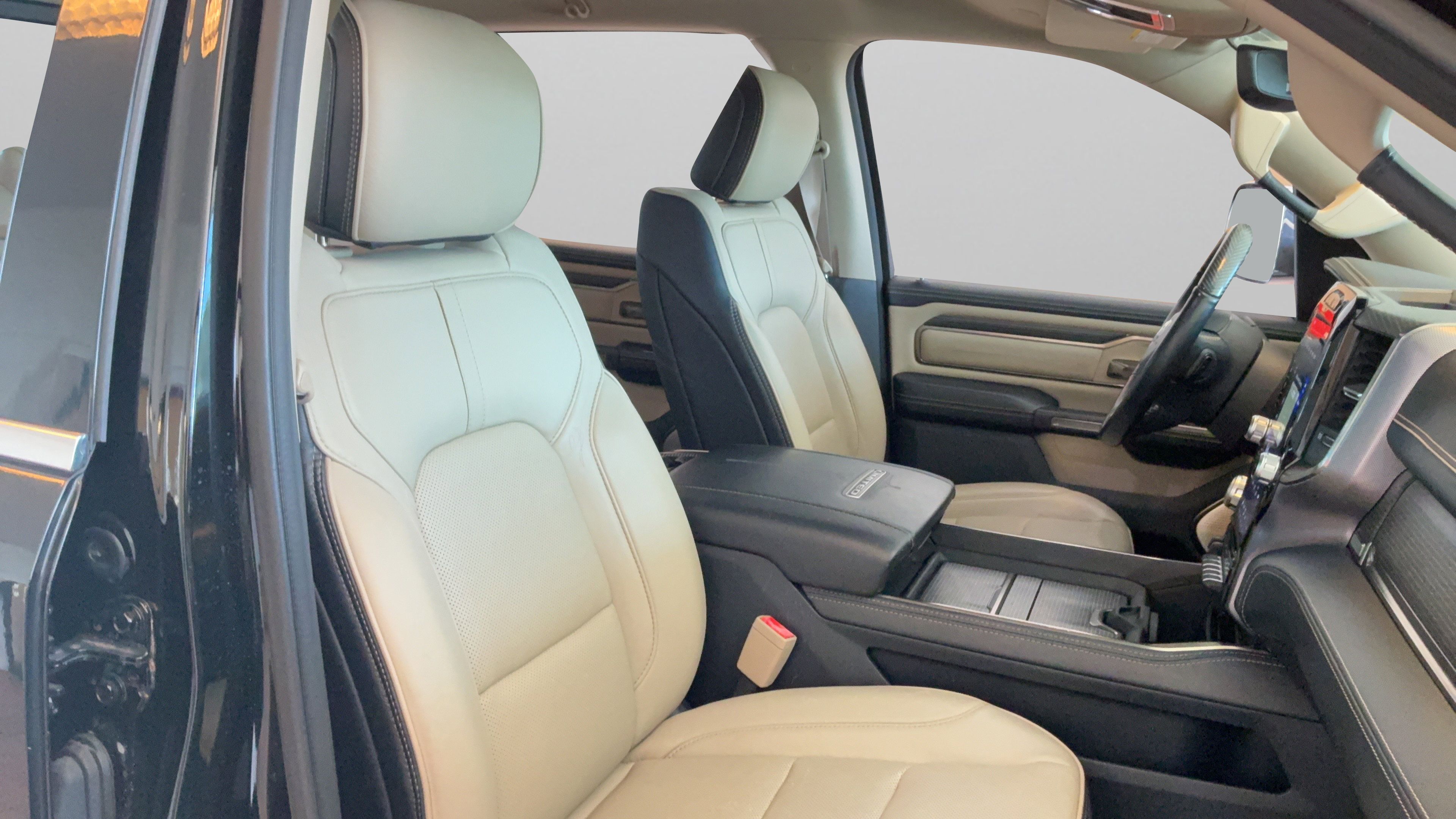 Used 2019 RAM 1500 Limited AWD/4WD image 41