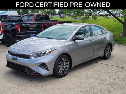 Used 2023 Kia Forte GT-Line FWD image 2