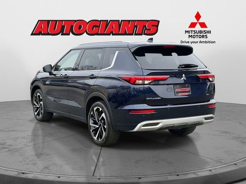 Used 2023 Mitsubishi Outlander SEL image 4