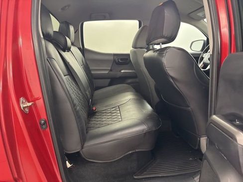 Used 2019 Toyota Tacoma SR5 image 12