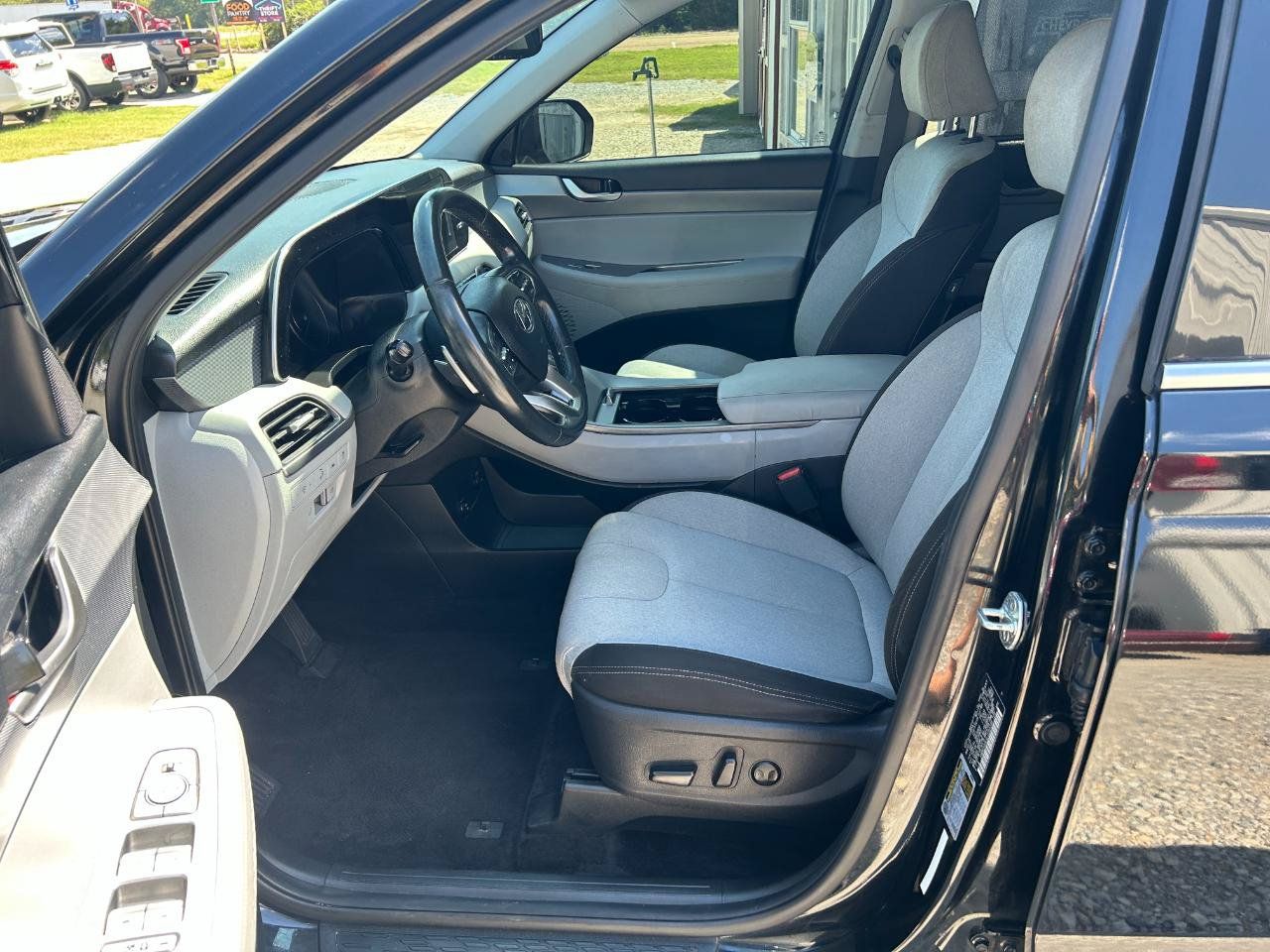 Used 2020 Hyundai Palisade SEL FWD image 12